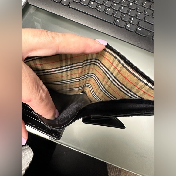 Burberry Nova Check Flip open wallet - Picture 8 of 8